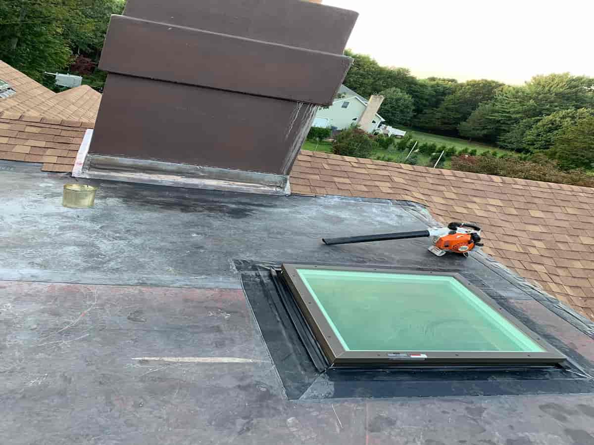 Fixed Skylights Solar Powered Solar-Powered Fixed Skylights